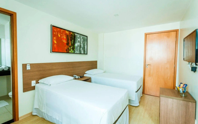 Vida Plaza Hotel