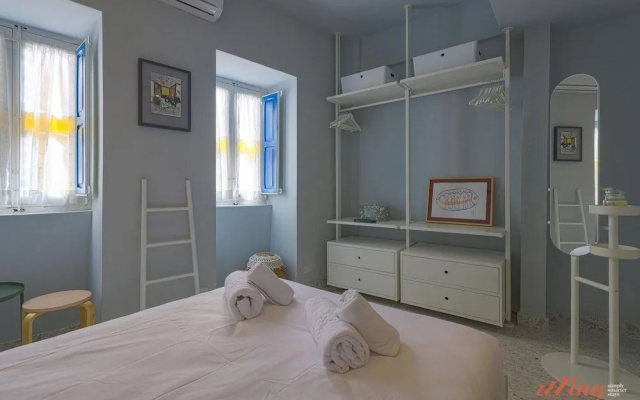 Retro Designer 1 Bedroom Apt in Cottonera New