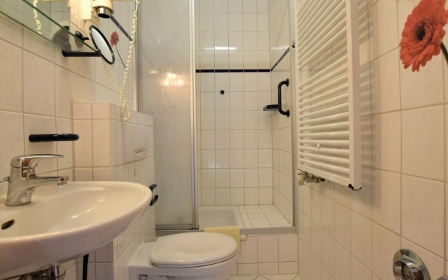 Beautiful Apartment in Rerik With Garden Near Sea