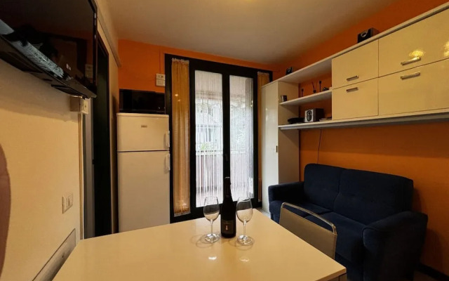 Bright Apartment With Pool Near the sea