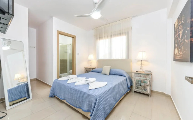 Nissi Apartment 101