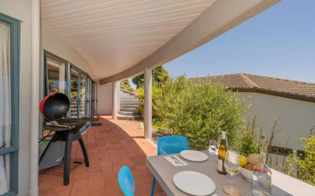 Oceana Heights Paradise - Beautiful 2 bdrm self contained apartment