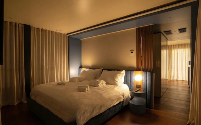 Marina Suite
