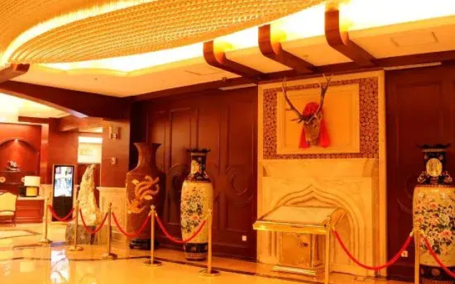 Baoyu Longhua Hot Spring Hotel