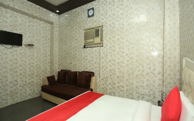 OYO 18530 Comfort Inn