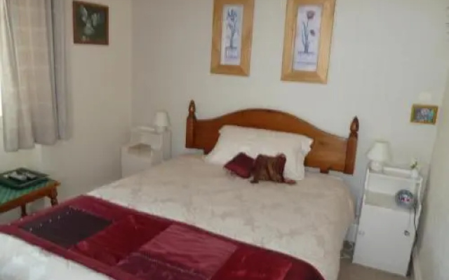 The Owls Crest House B&B