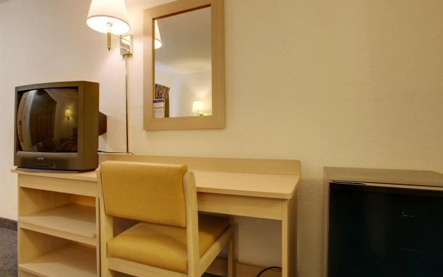 Americas Best Value Inn and Suites Carbondale