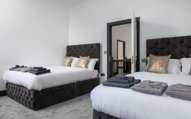 Beautiful 5 Bedroom Apartment in Capel Salem
