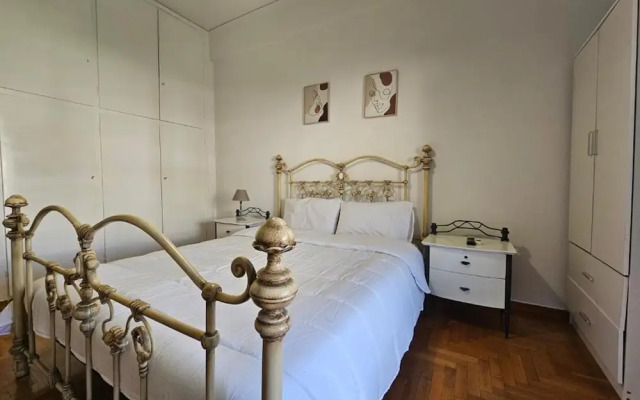 Come Stay Apartment - Athens Town