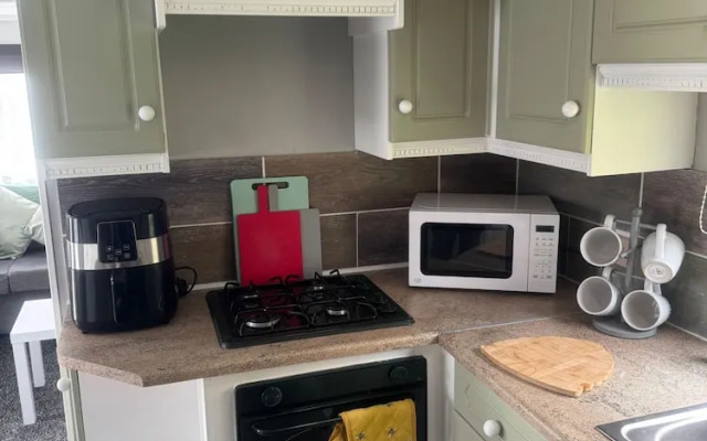 Skegness 2-bed Caravan, Sleeps 6, 6 Mins to Beach