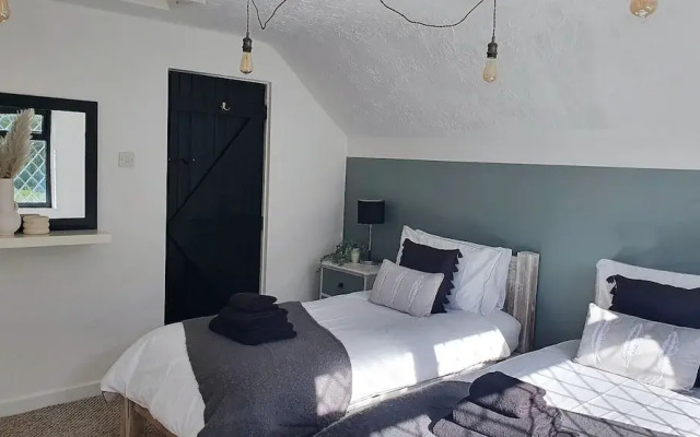 Green Cottage