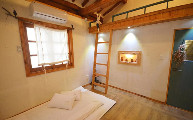 Jeonju Hanok Village San Arae Pension