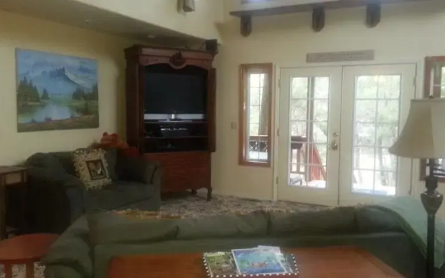 White Mountain Retreat