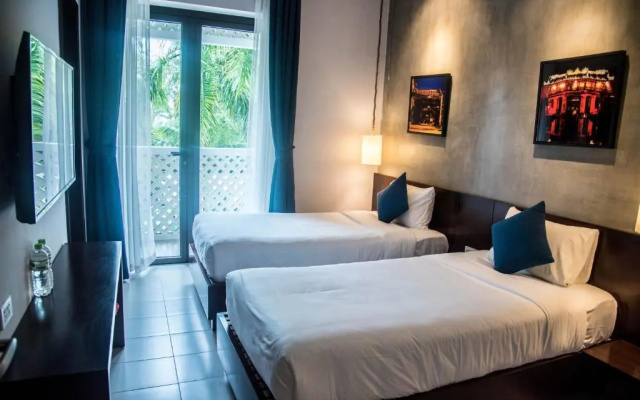 Mad Monkey Hoi An