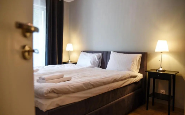 Flat 10