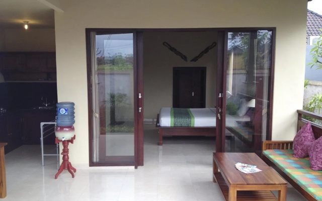 Puri Arta Villa