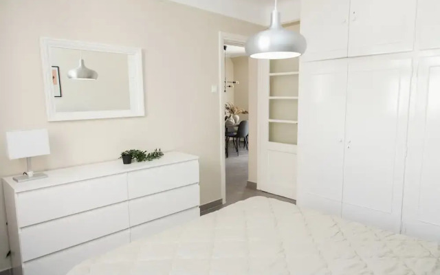 Brand New Modern apt in Central Athens