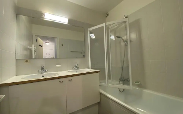 Apartment in Nieuwpoort Near Marina Views