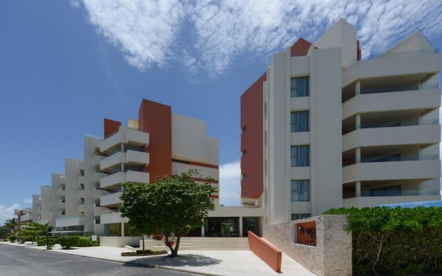 Privilege Aluxes Isla Mujeres Hotel вид на фасад