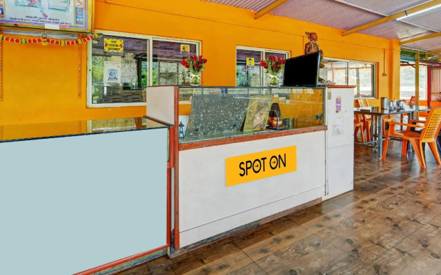 SPOT ON 70096 Hotel Shiv Shilpa