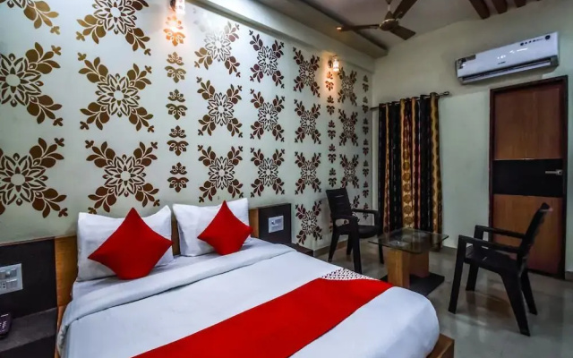Kavita Inn By OYO Rooms