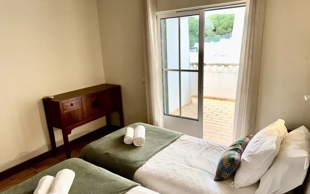 Charming Apartment Near Atlantic Ocean