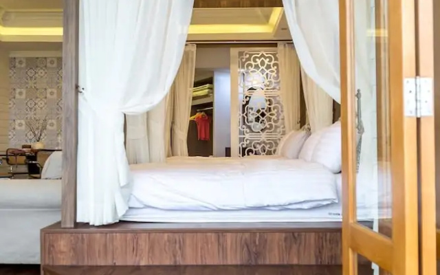 Sandy Beach Condo 17D