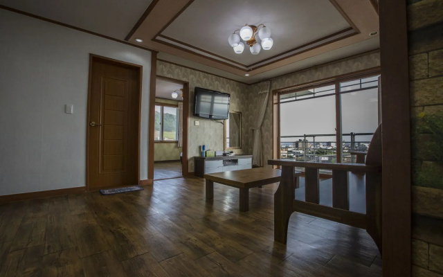 Seongsan Sunrise Pension
