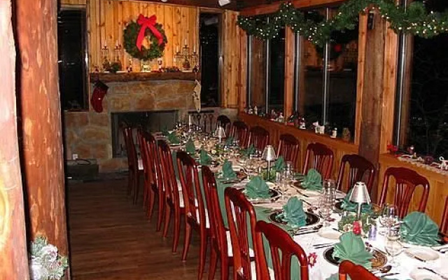 Knickerbocker Mansion Country Inn