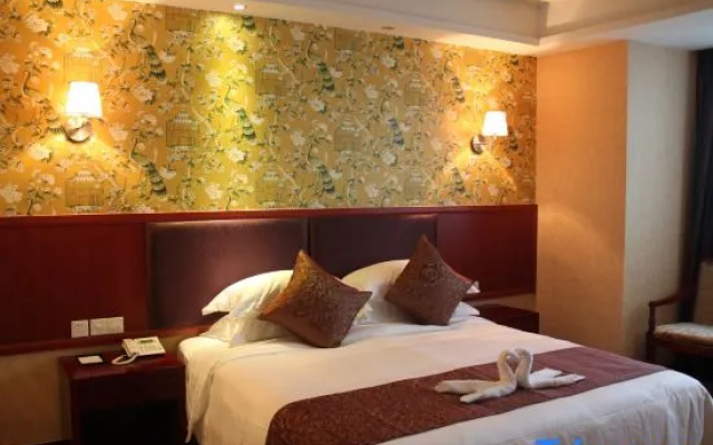 Four Seasons Guanghua Hotel