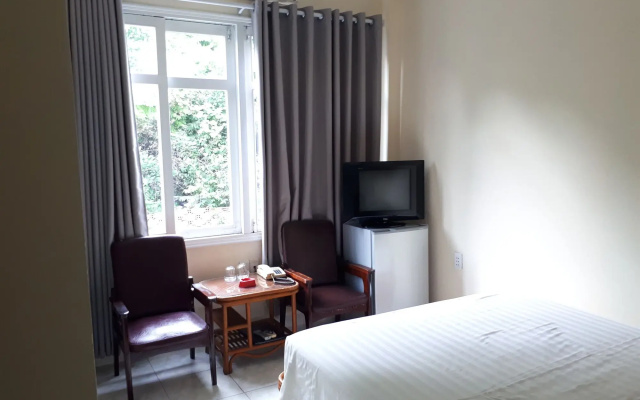 Lam Son Hotel