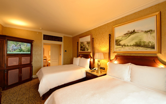 Palazzo Hotel