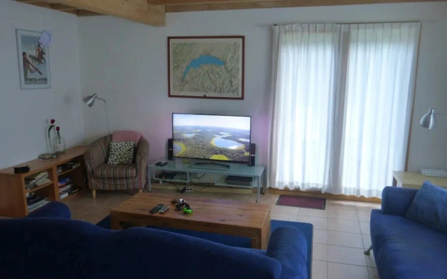 Chalet in Saint-jean Near Ski Lift