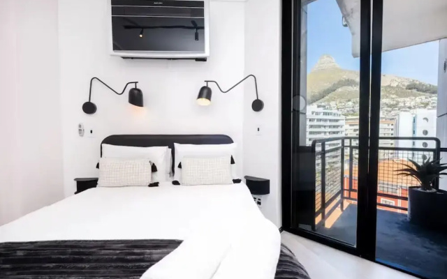 The Flamingo One Bed Sea Point Promenade