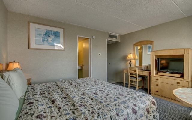Admiral Resort Motel