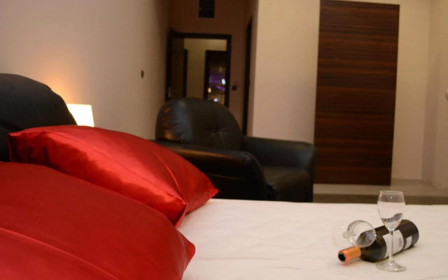 Admiral Arena Hotel