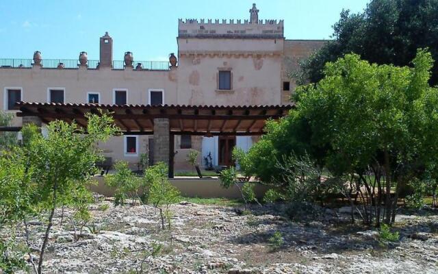 Отель Masseria Alcaini Лечче вид на фасад