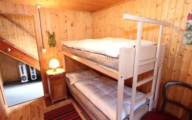 Cozy Chalet in Chrixacher near Forest