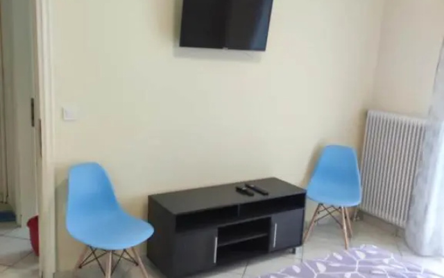 GCM 1 ROOMS kentro k parking
