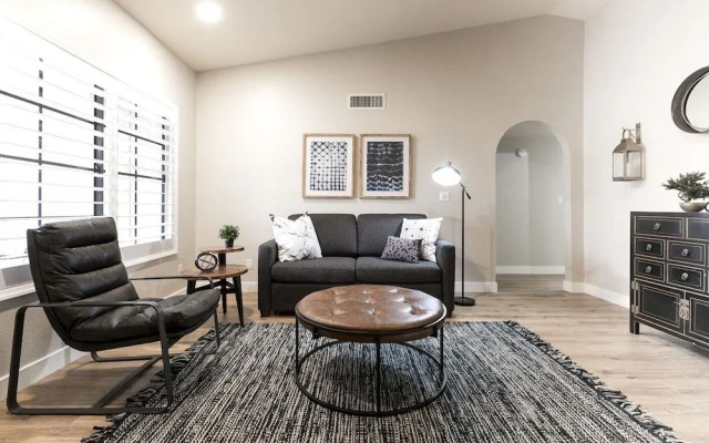 Gilbert Harwell 4 Bedroom Home by RedAwning