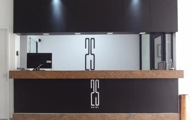 2S Hotel