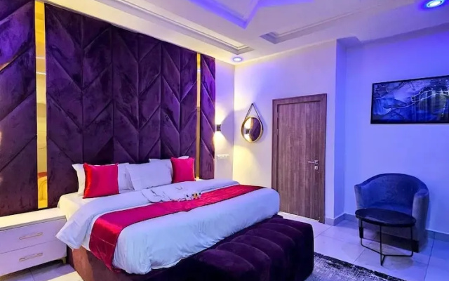2 Bed Apartment 6 - Chic Benin City Hideaway