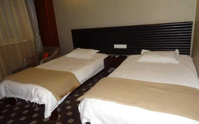 Huilong Tower Hotel