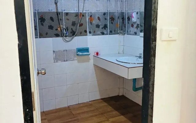 Apartment Wat Sawang Arom 08