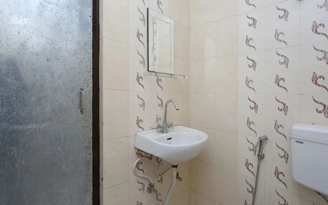 Oyo 10932 Home 1Bk Spacious Studio Mehragaon