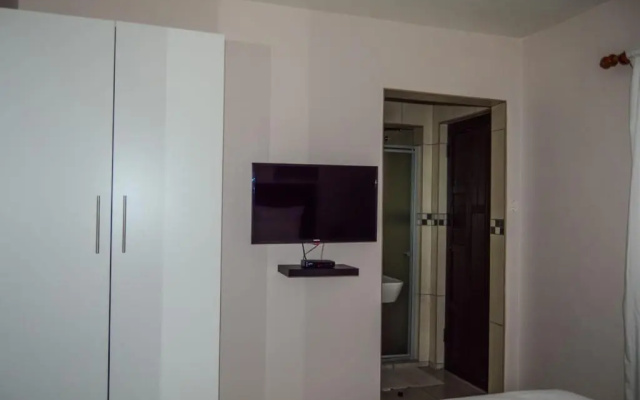 Emangunini Guest house