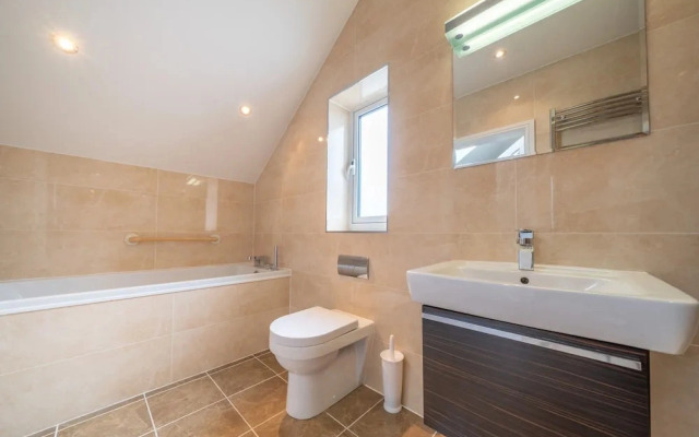 The Penthouse @ Carus Green