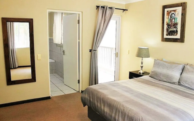 Green Point Mews 6
