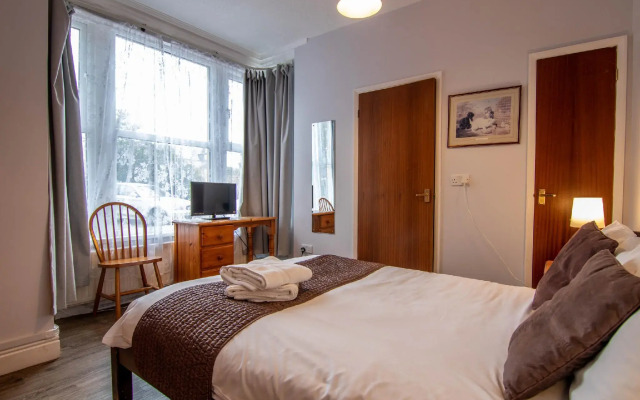Shelford Lodge