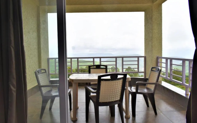 Paras Villa